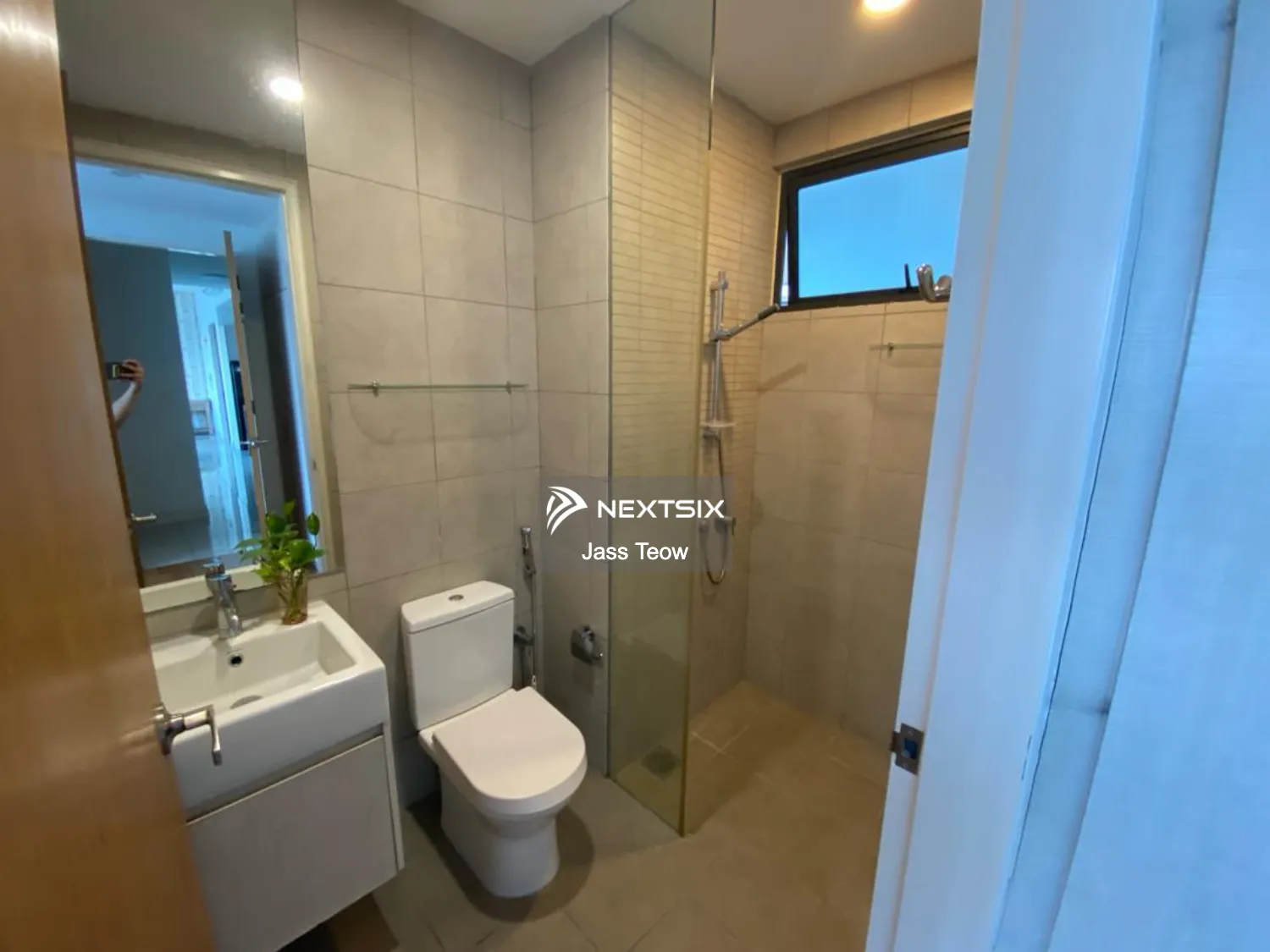 Serviced Residence For Sale in KL City Wilayah Persekutuan Kuala Lumpur - Image 9