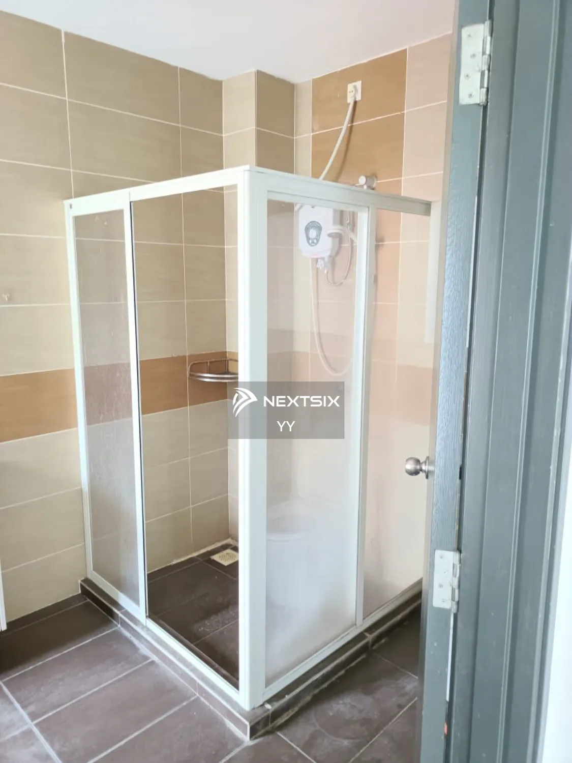 Semi-detached House For Sale in Sungai Buloh Selangor - Image 19