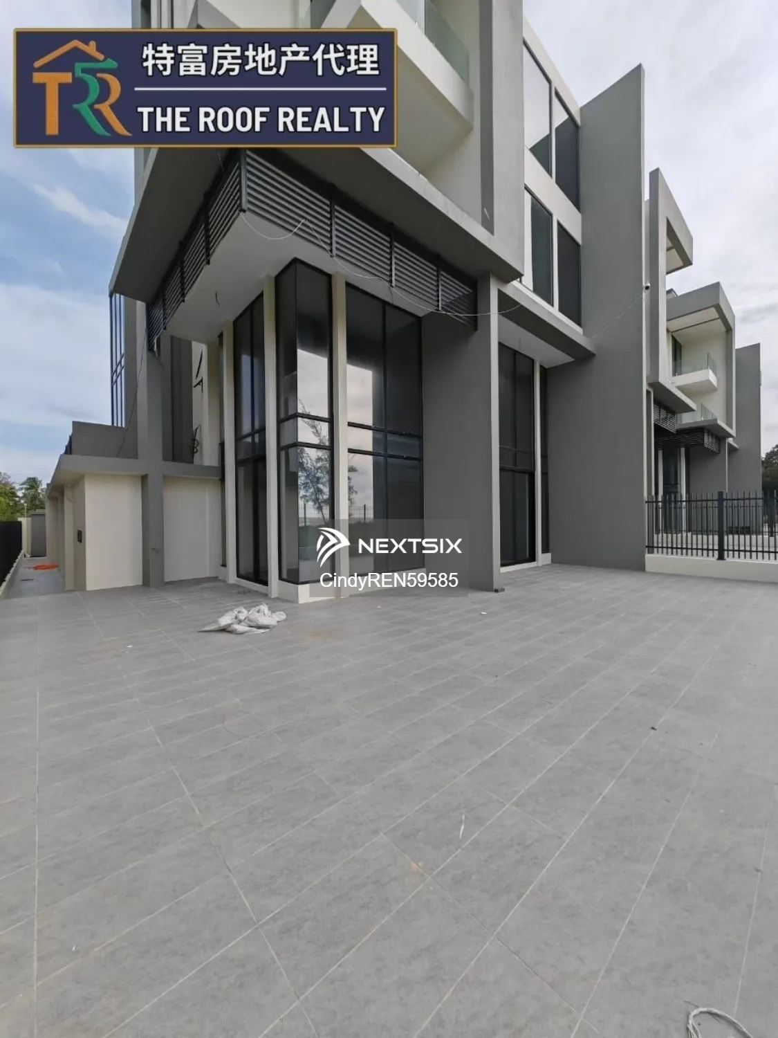 Semi-detached House For Sale in Miri Sarawak - Image 4