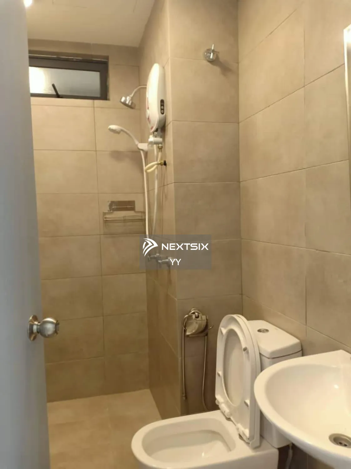 Serviced Residence For Sale in KL City Wilayah Persekutuan Kuala Lumpur - Image 5