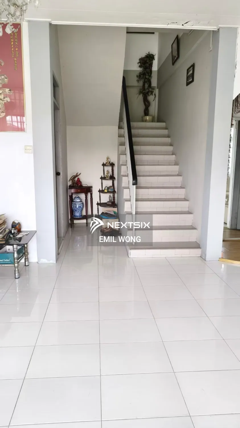 Semi-detached House For Sale in Sibu Sarawak - Image 9