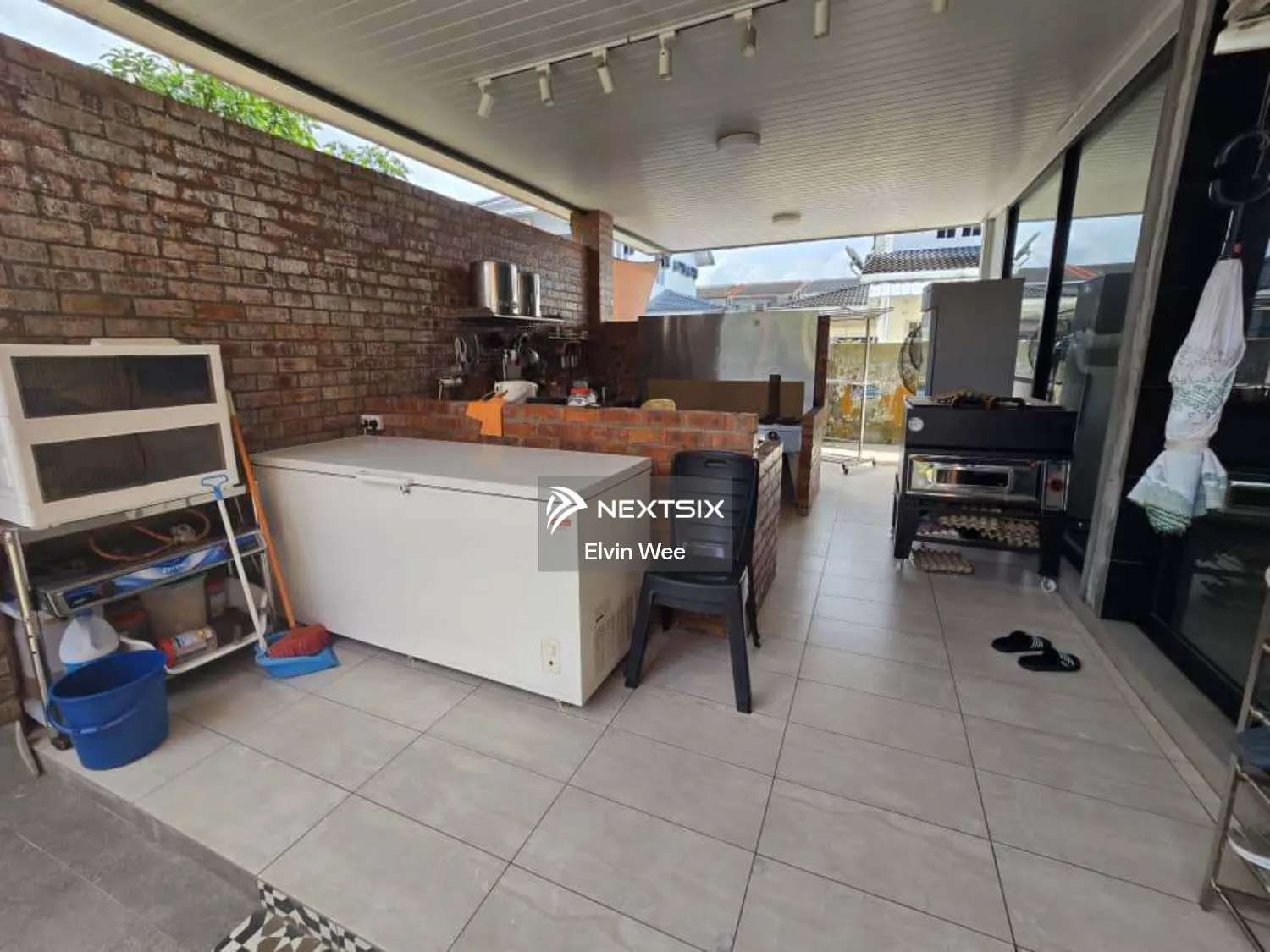 Semi-detached House For Sale in Kuching Sarawak - Image 4