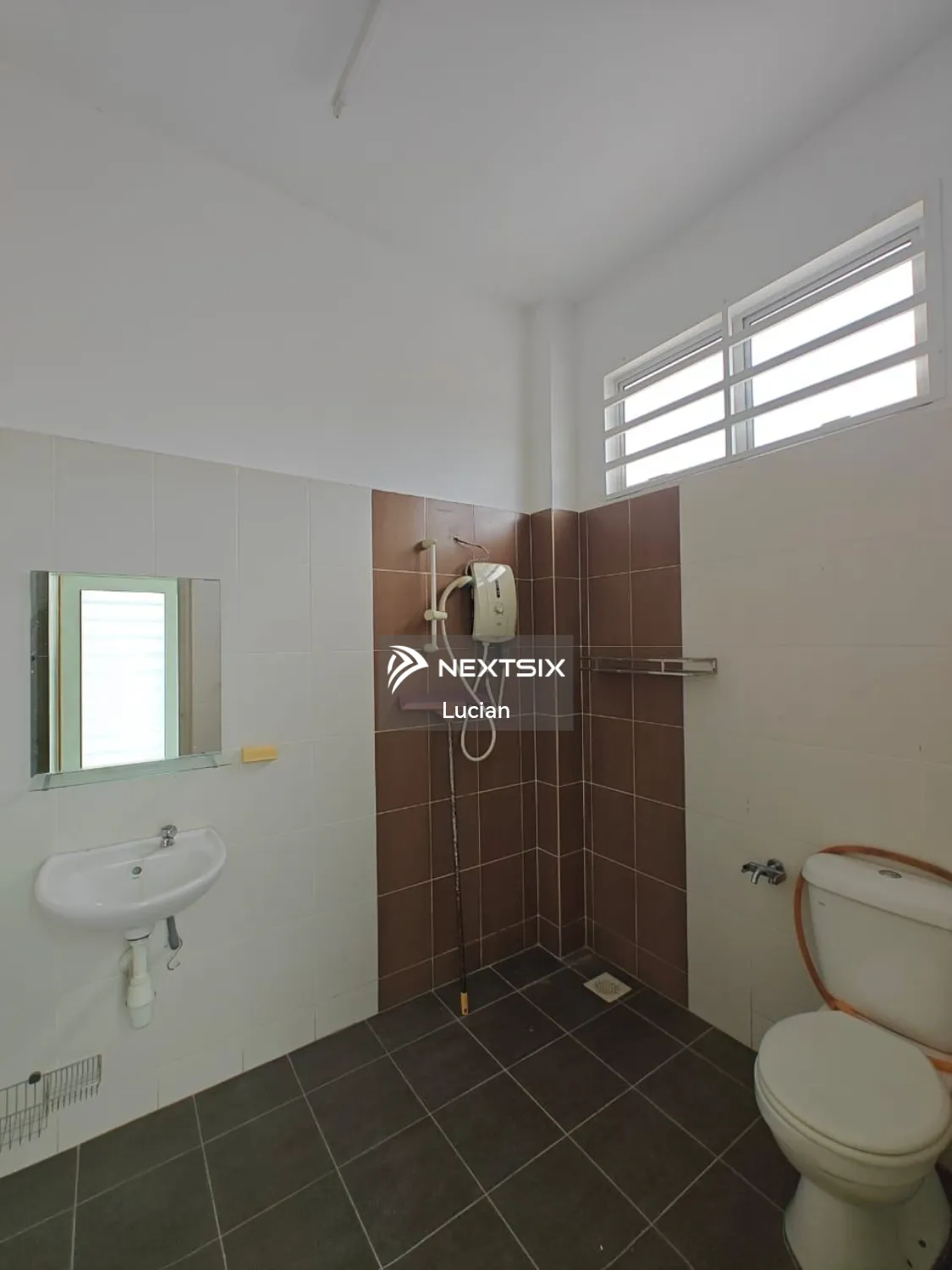 Semi-detached House For Sale in Duyong Melaka - Image 10