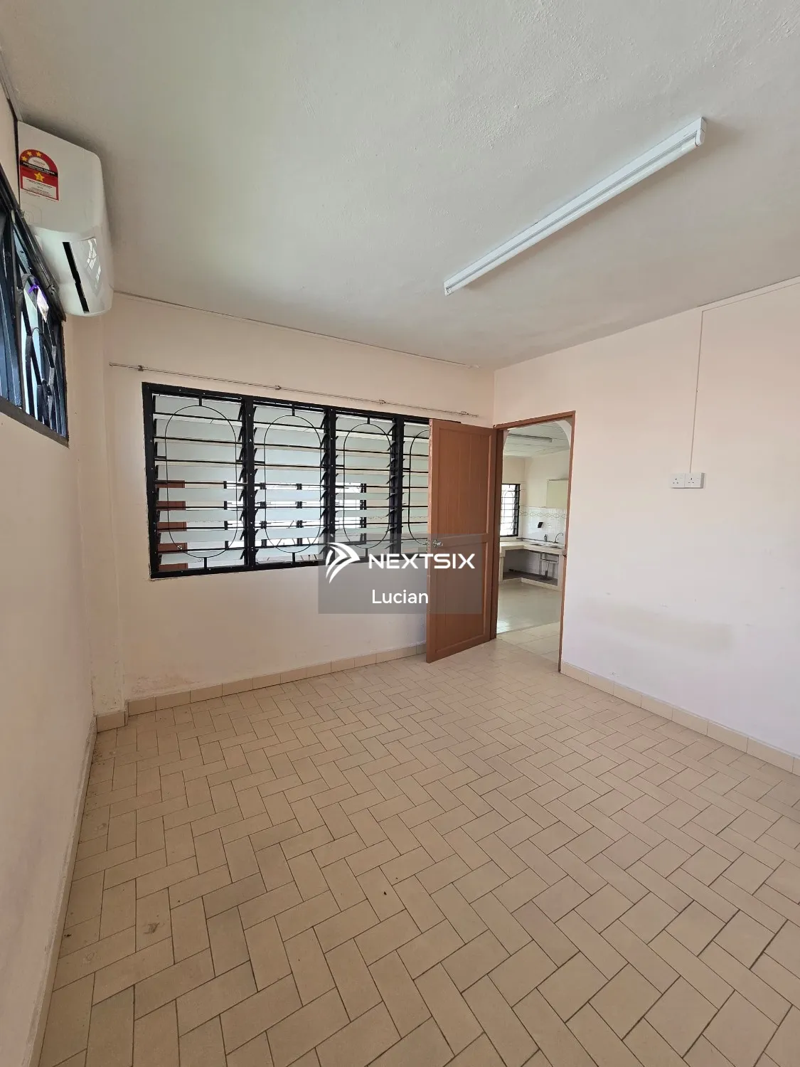 Semi-detached House For Sale in Bukit Baru Melaka