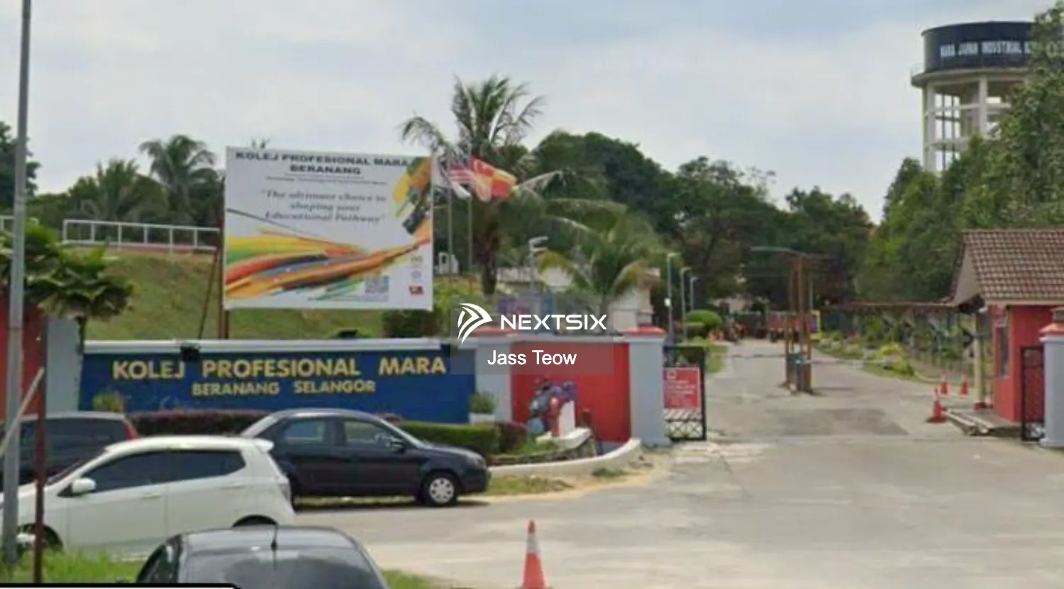 Shop For Rent in Beranang Selangor - Image 13