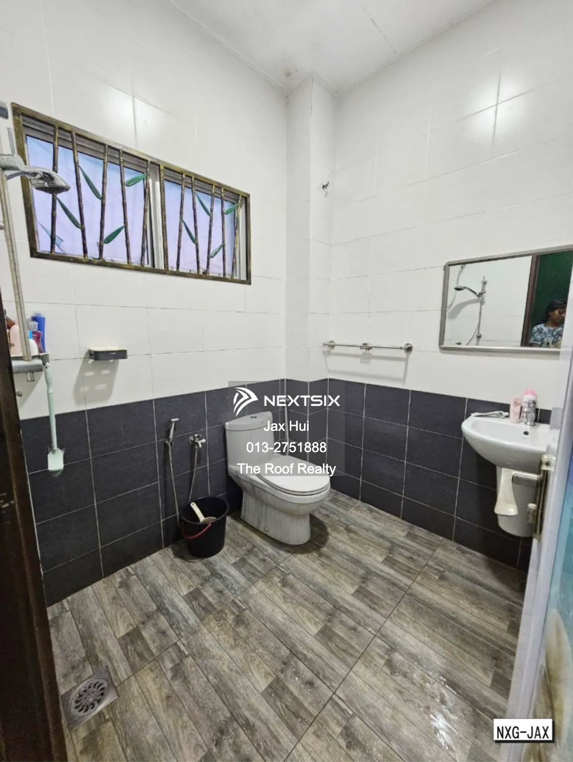 Semi-detached House For Sale in Klang Selangor - Image 9
