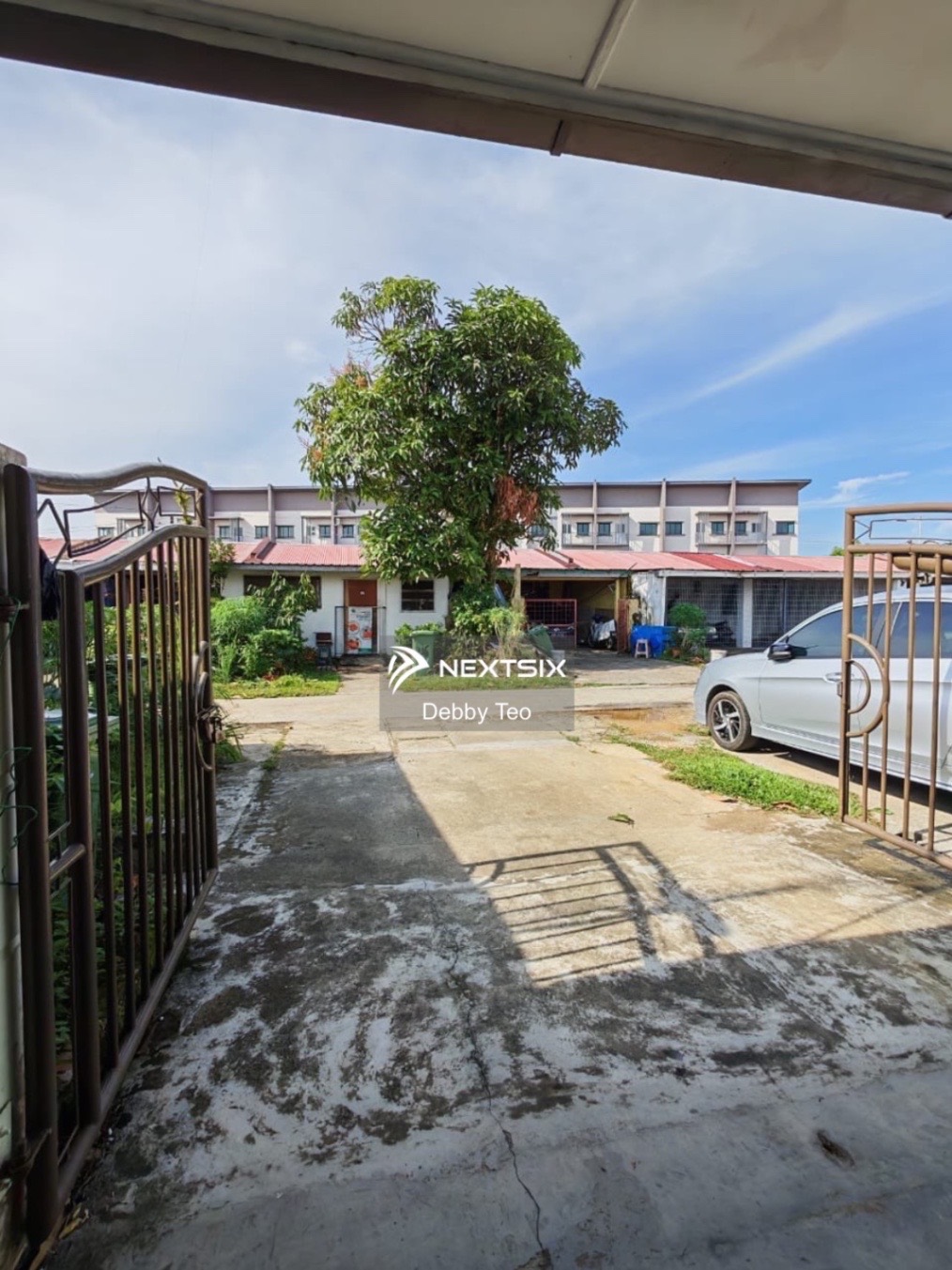 1-sty Terrace/Link House For Sale in Kuching Sarawak - Image 5