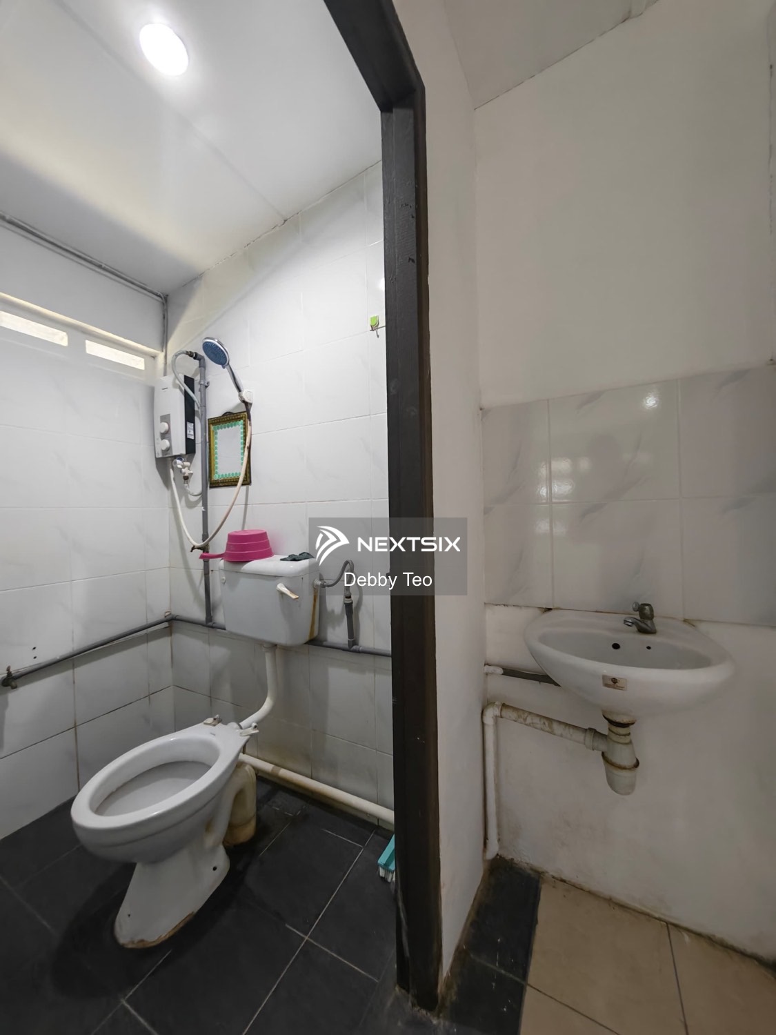 1-sty Terrace/Link House For Sale in Kuching Sarawak - Image 6