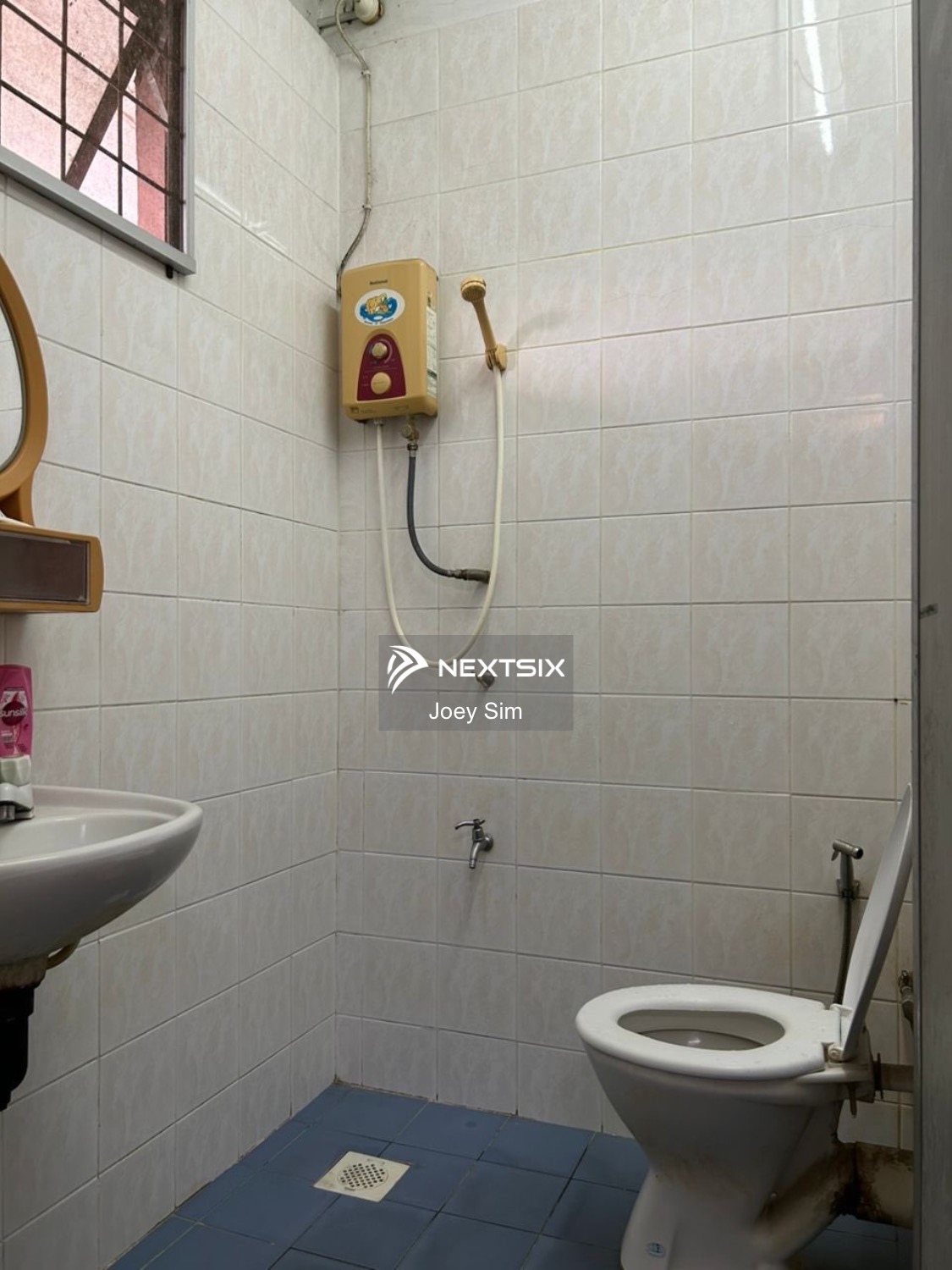 Semi-detached House For Sale in Kuching Sarawak - Image 12