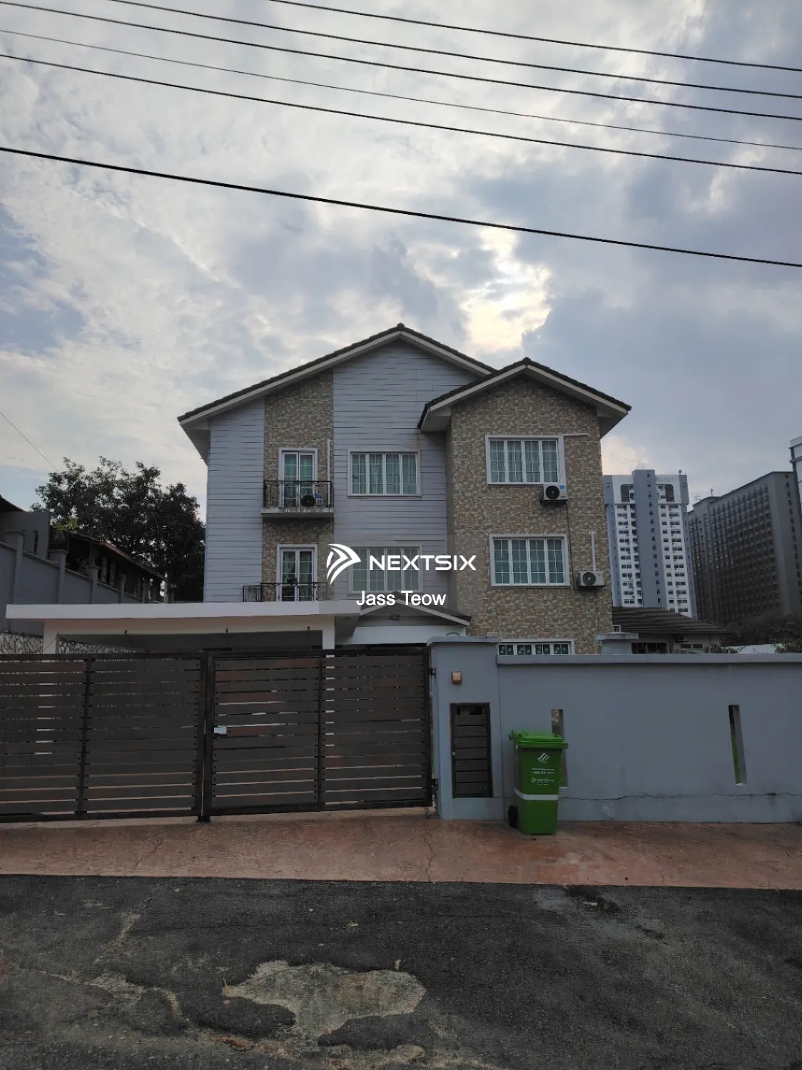 3 Storey Semi-detached Homes For Sale in OUG Kuala Lumpur