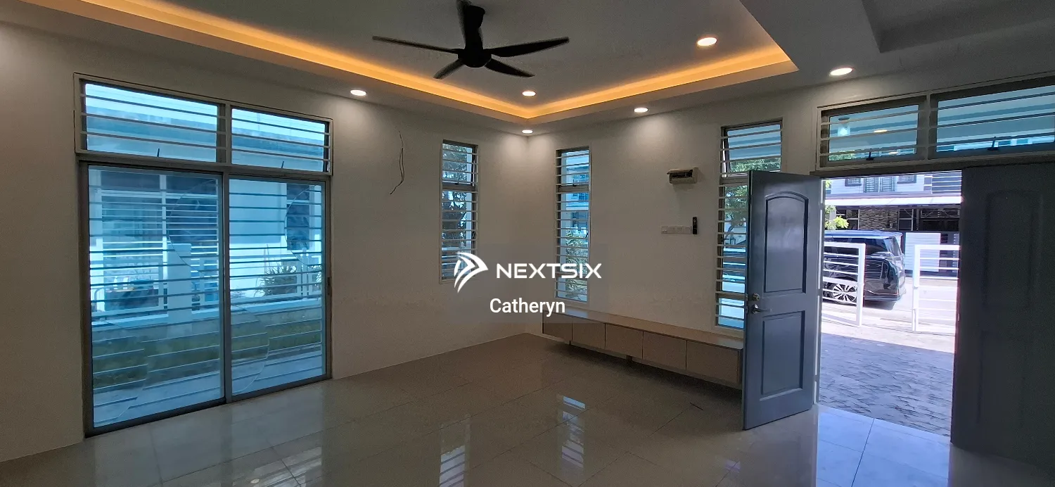 Semi-detached House For Sale in Bandar Saujana Putra Selangor