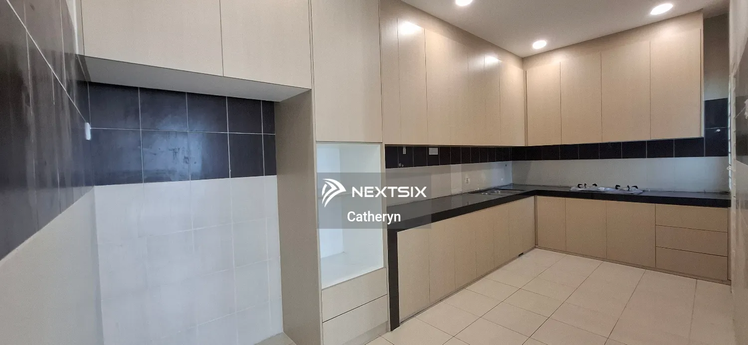 Semi-detached House For Sale in Bandar Saujana Putra Selangor - Image 6