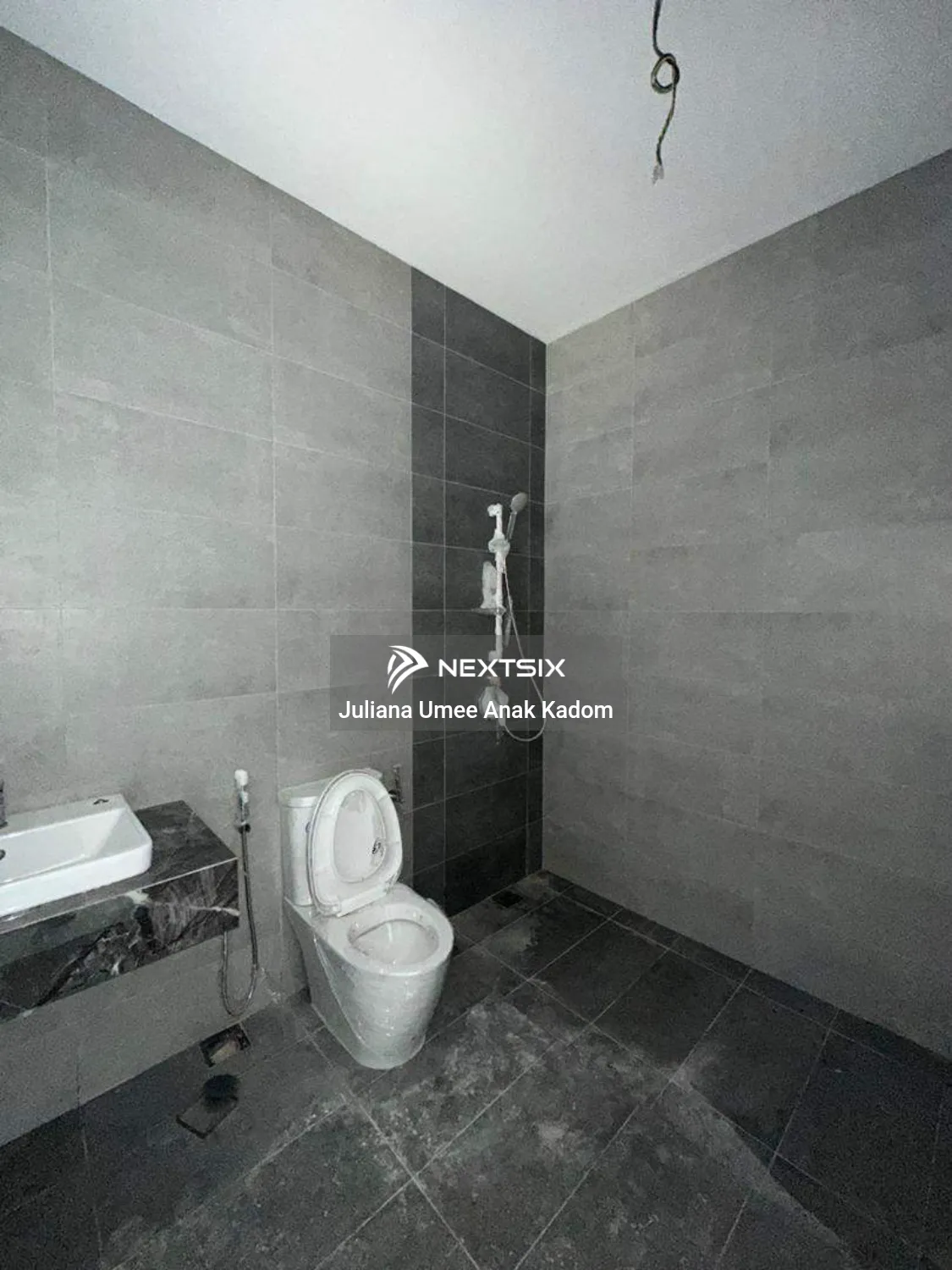 Semi-detached House For Sale in Kuching Sarawak - Image 12