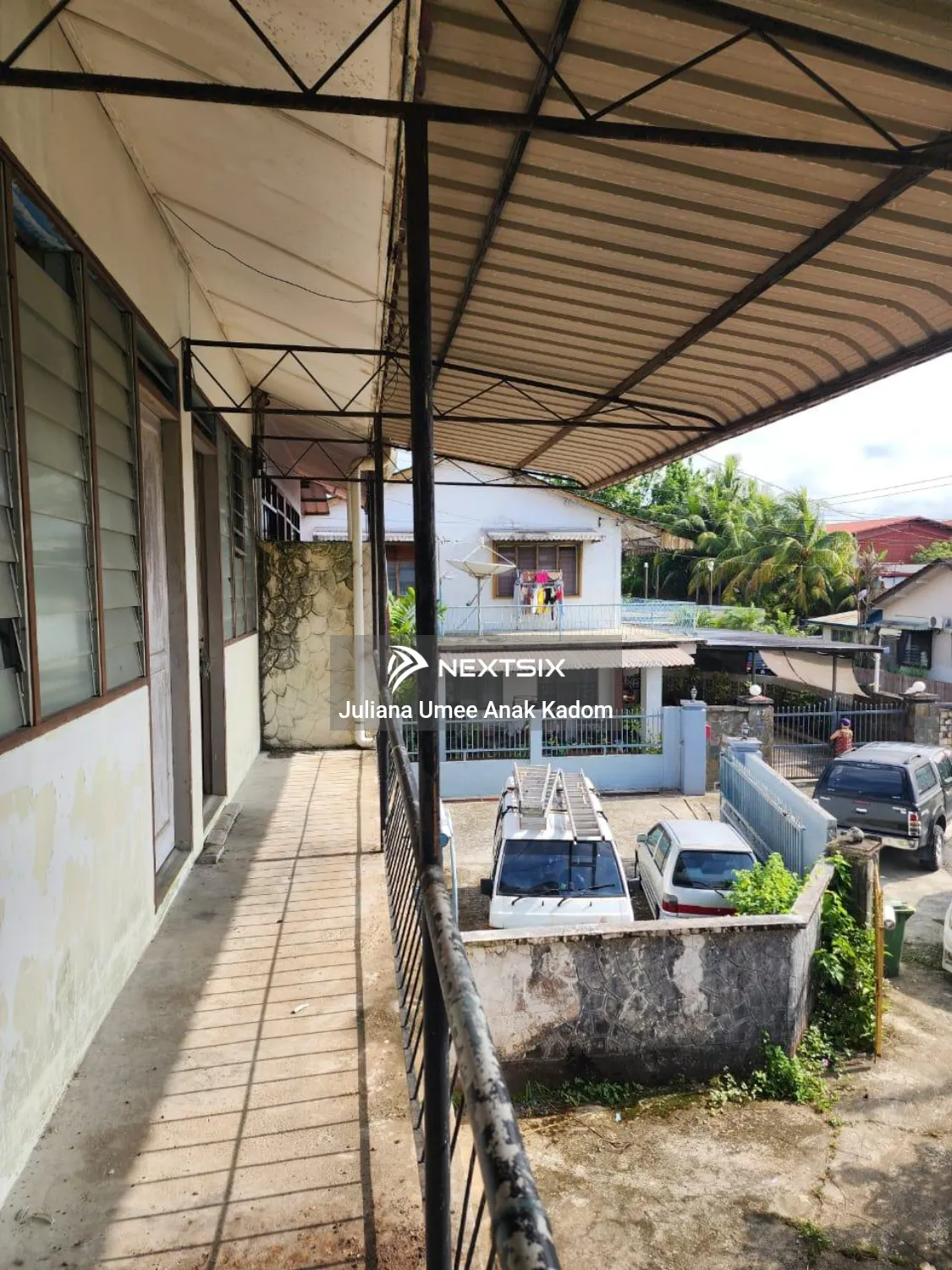 Semi-detached House For Sale in Kuching Sarawak - Image 8