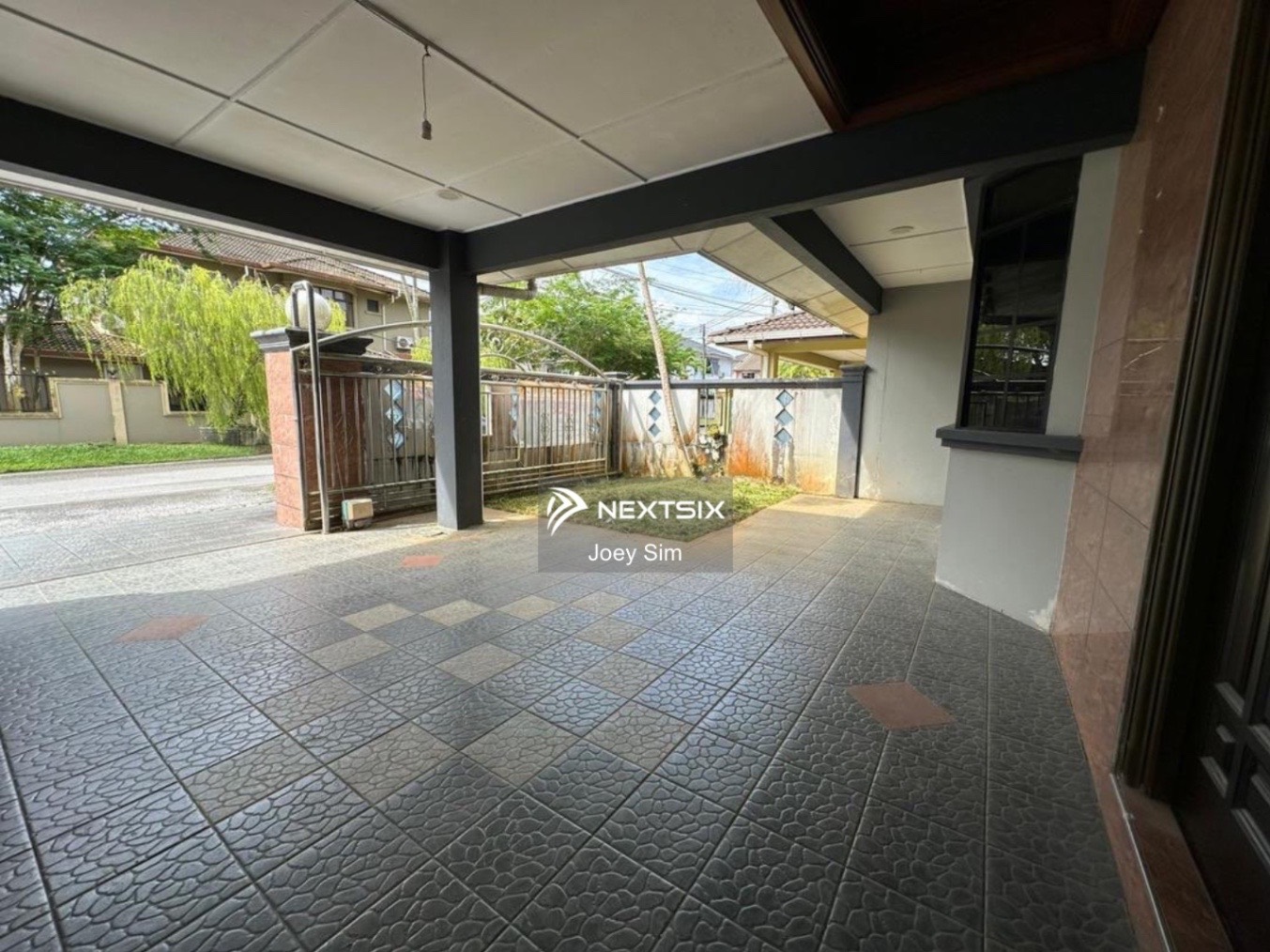 Semi-detached House For Rent in Kuching Sarawak - Image 6