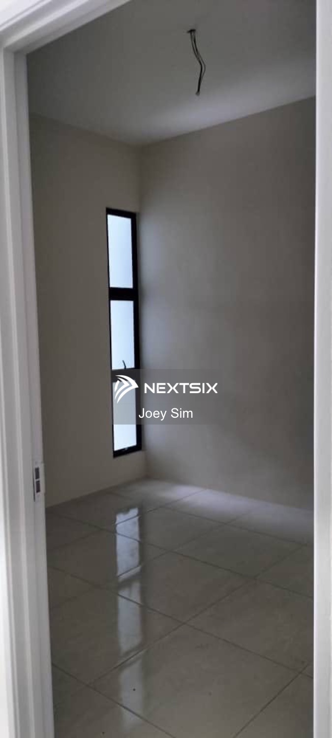 2-sty Terrace/Link House For Sale in Kuching Sarawak - Image 6