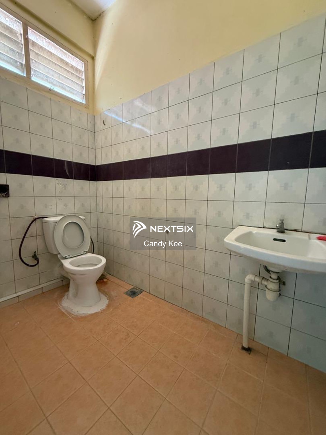 Semi-detached House For Sale in Kuching Sarawak - Image 8