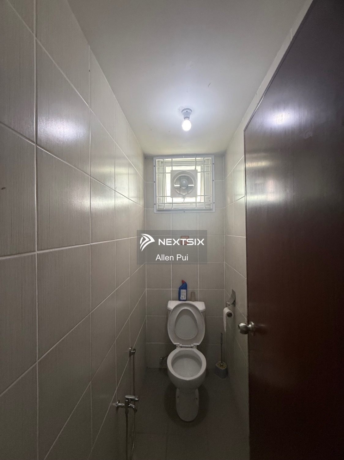Office For Sale in Kuching Sarawak - Image 10