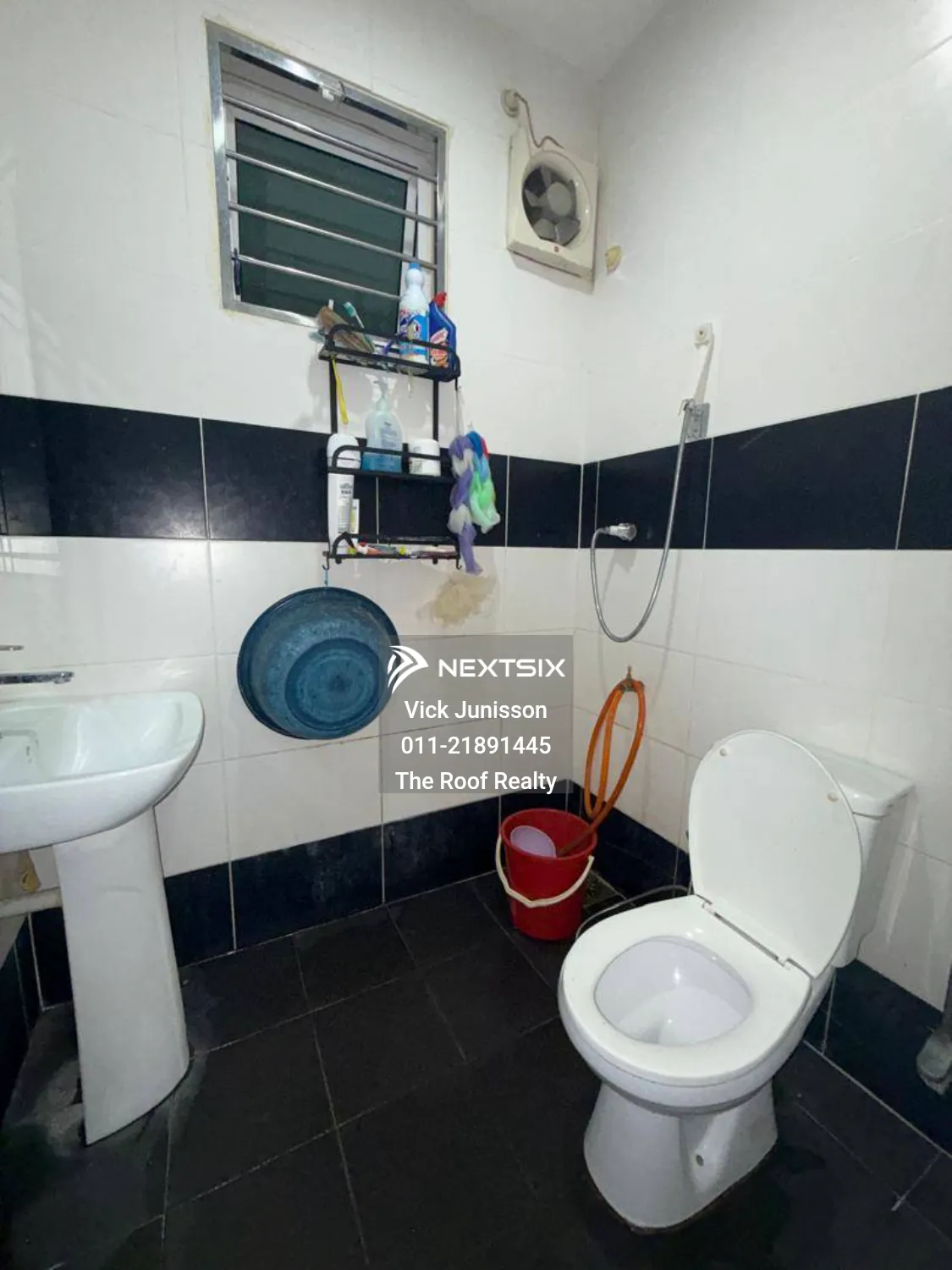 Semi-detached House For Sale in Kuching Sarawak - Image 9