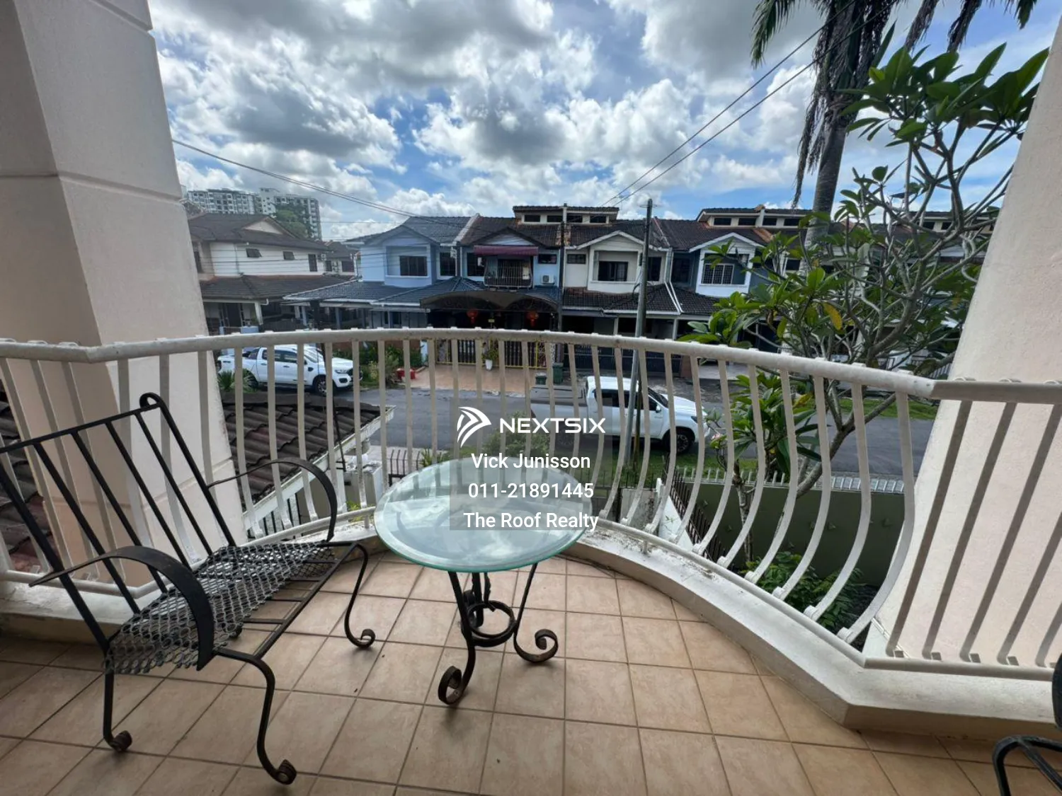 Semi-detached House For Sale in Kuching Sarawak - Image 8