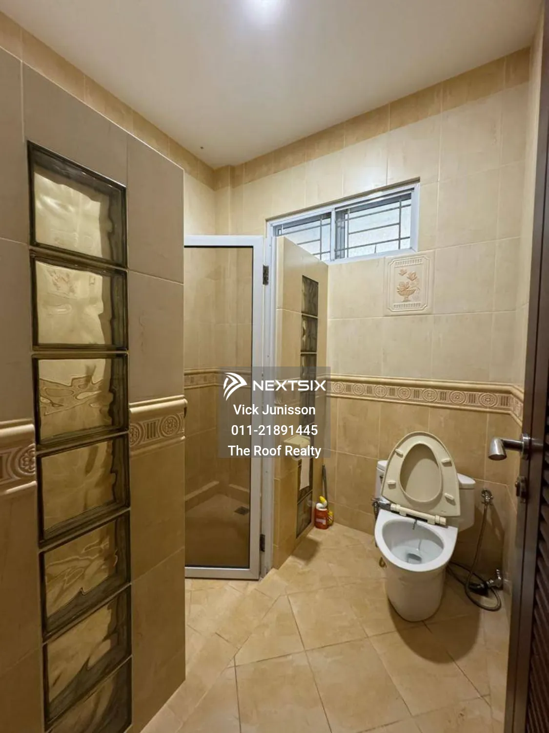 Semi-detached House For Sale in Kuching Sarawak - Image 19