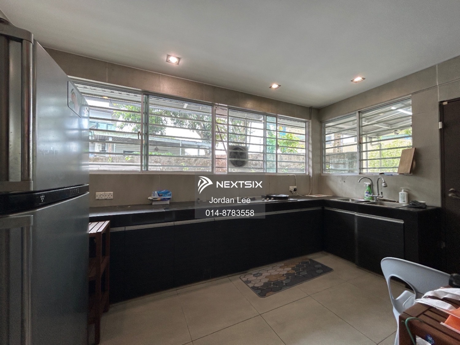 Semi-detached House For Sale in Kuching Sarawak - Image 9