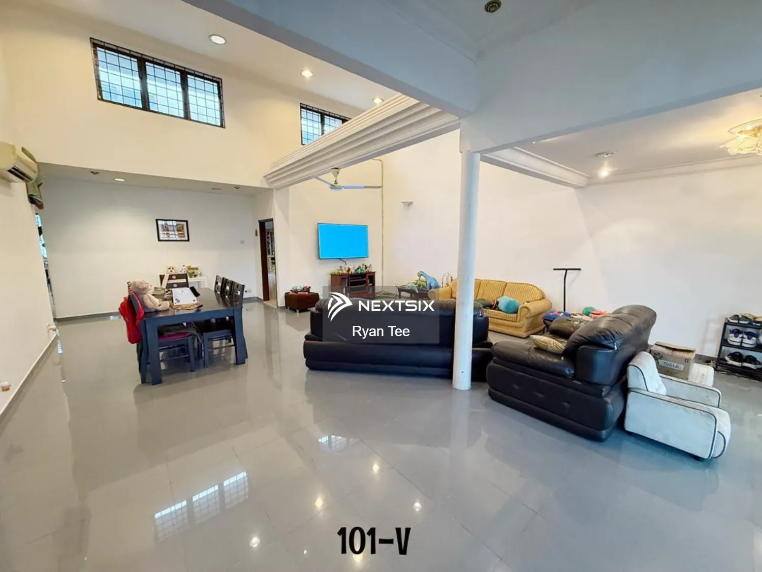 Semi-detached House For Sale in Klang Selangor