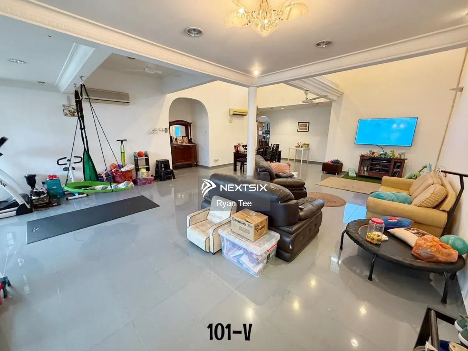 Semi-detached House For Sale in Klang Selangor - Image 2