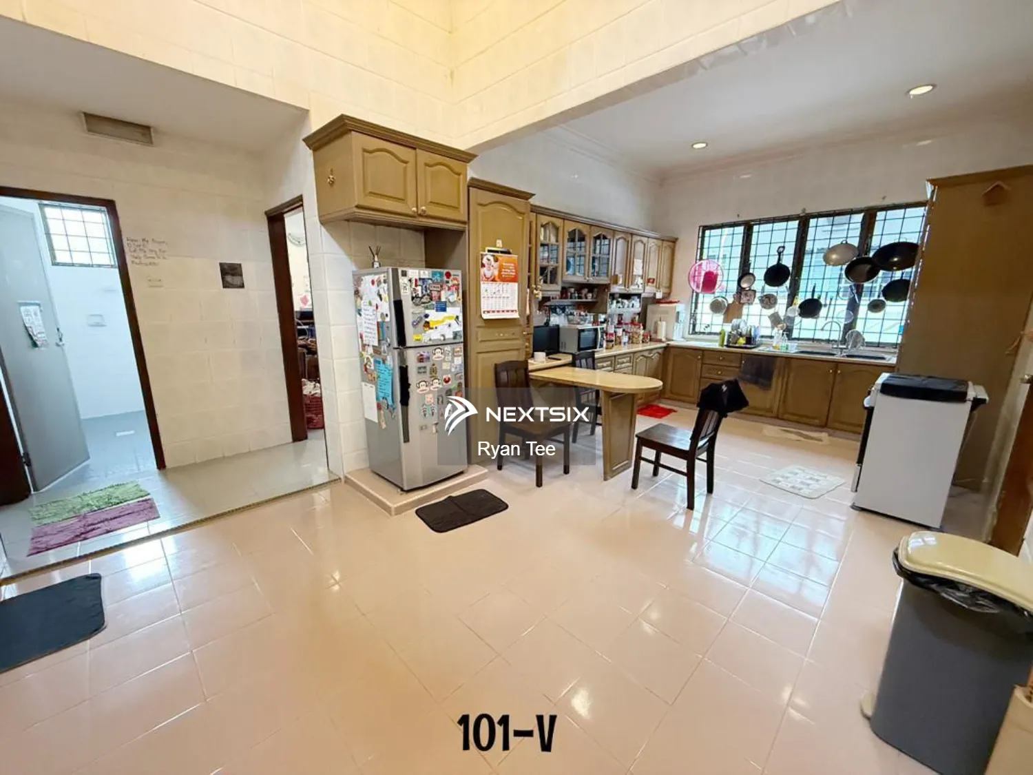 Semi-detached House For Sale in Klang Selangor - Image 3
