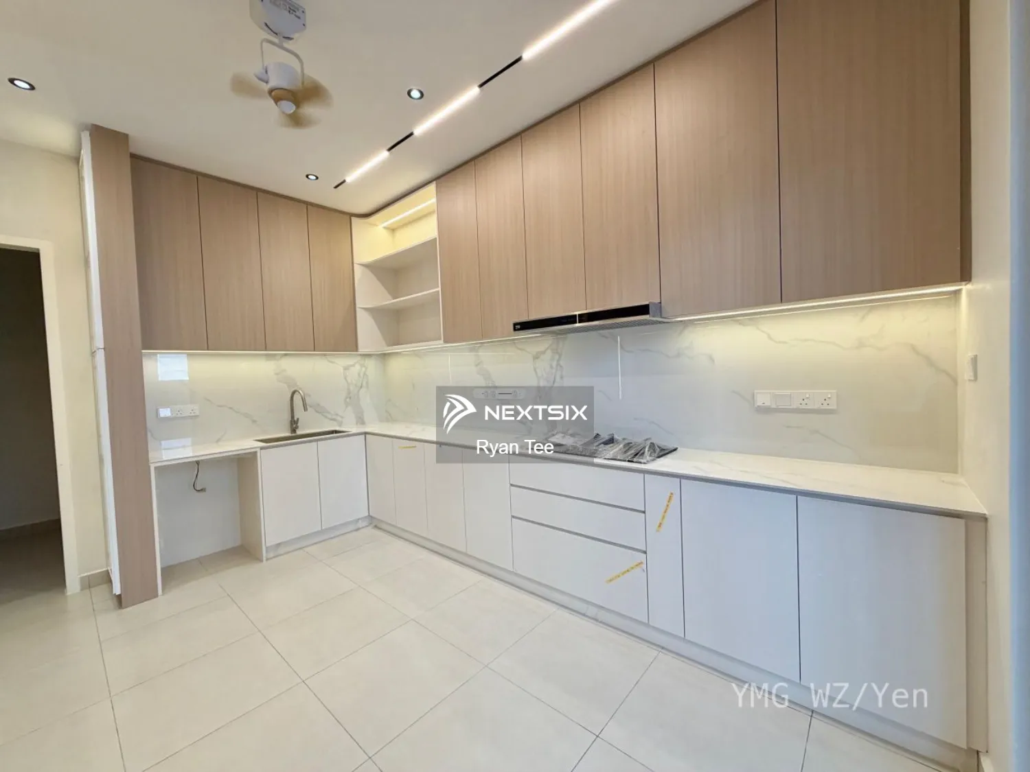 Semi-detached House For Rent in Klang Selangor