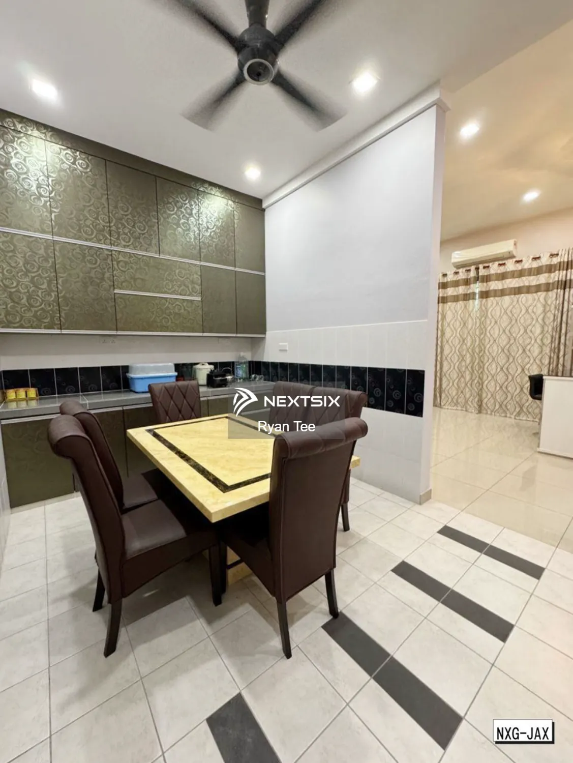 Semi-detached House For Sale in Klang Selangor - Image 10