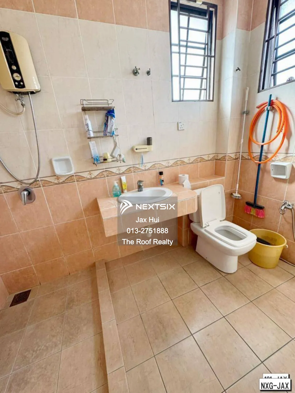 Semi-detached House For Sale in Bandar Bukit Tinggi Selangor - Image 10