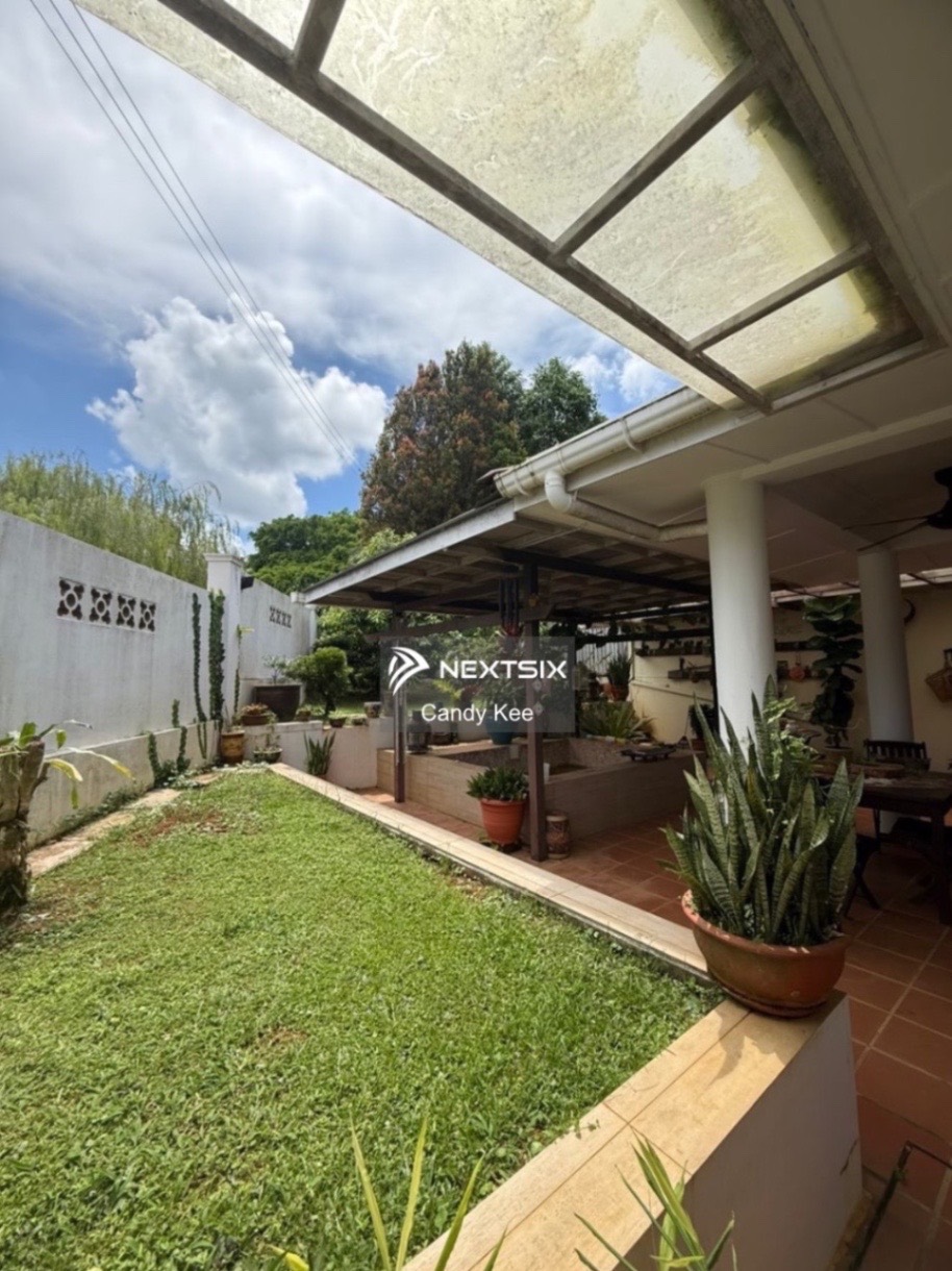 Semi-detached House For Sale in Kuching Sarawak - Image 4