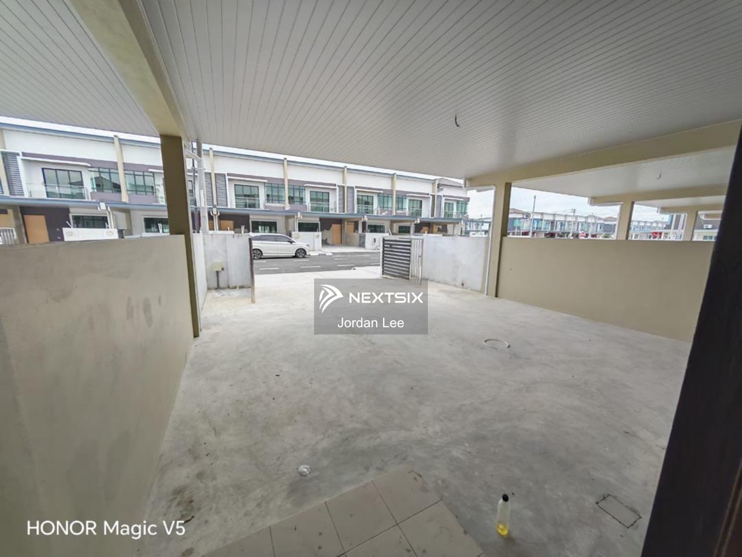 2-sty Terrace/Link House For Sale in Kota Samarahan Sarawak - Image 5