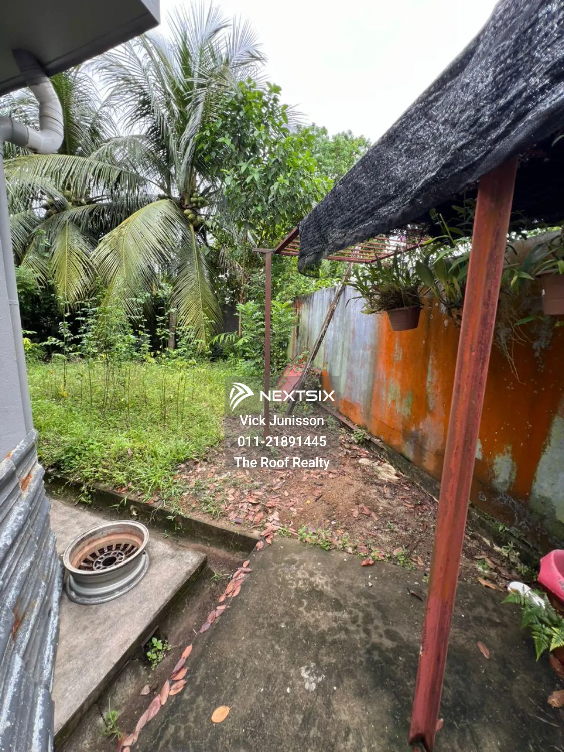 Semi-detached House For Sale in Kuching Sarawak - Image 6