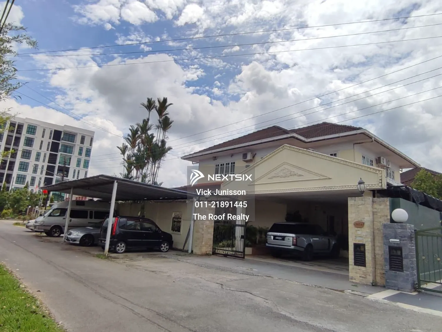 Semi-detached House For Sale in Kuching Sarawak