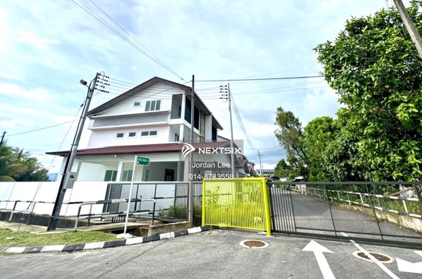 Semi-detached House For Sale in Kuching Sarawak