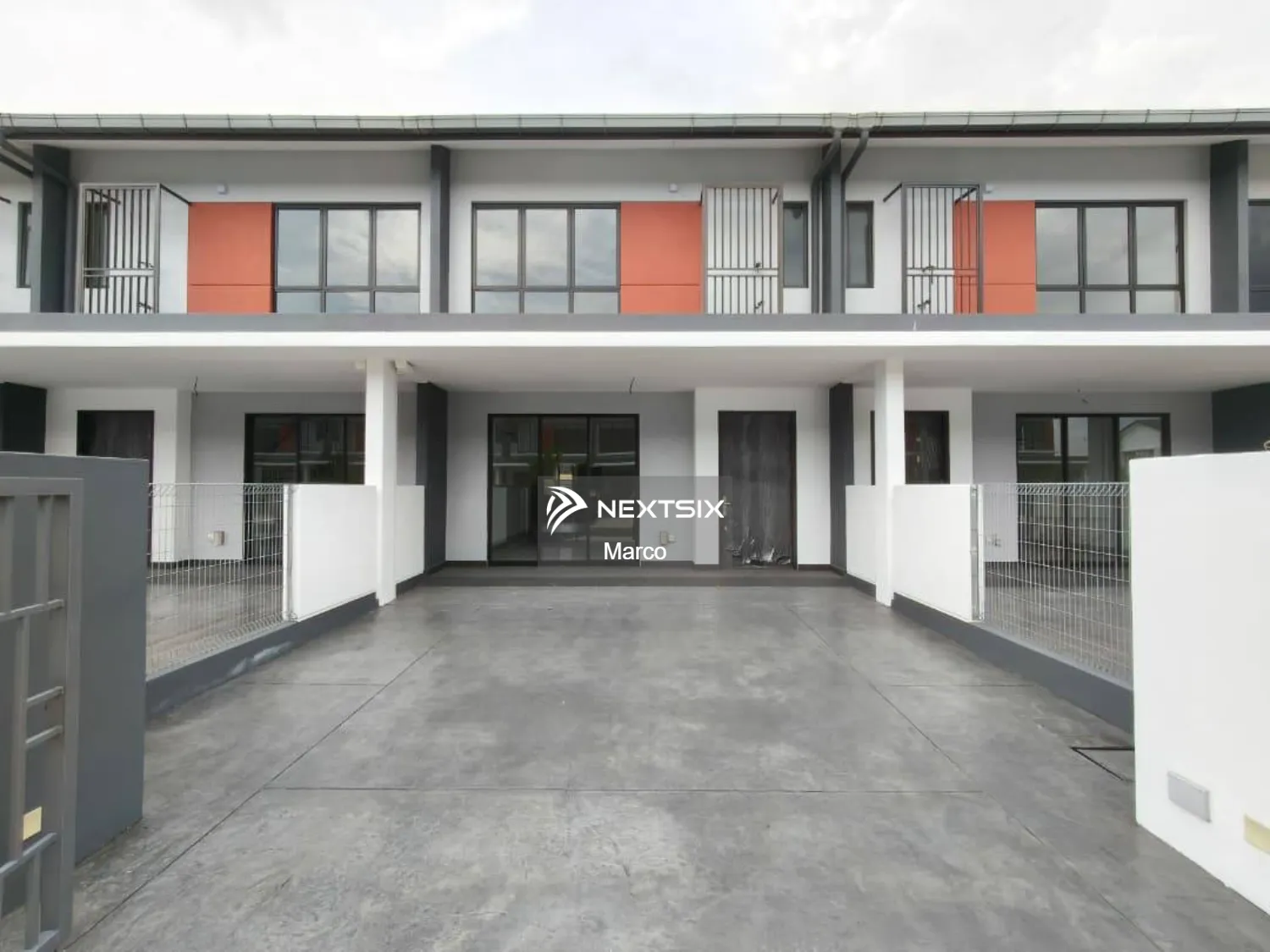 2-sty Terrace/Link House For Sale in Bandar Bukit Raja Selangor - Image 2