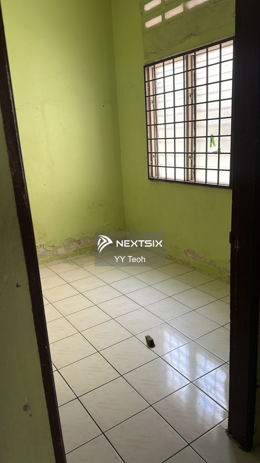 1-sty Terrace/Link House For Sale in Batu Berendam Melaka - Image 3