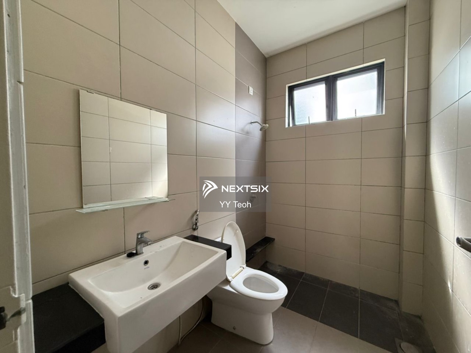 Bungalow For Sale in Krubong Melaka - Image 11