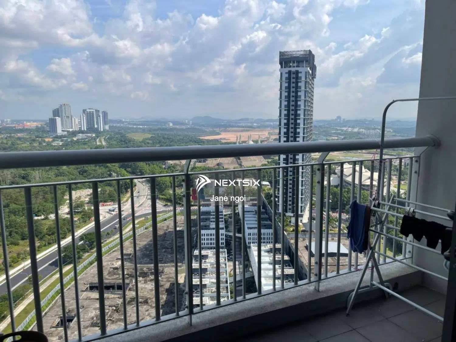 Serviced Residence For Sale in Puteri Harbour Johor - Image 10