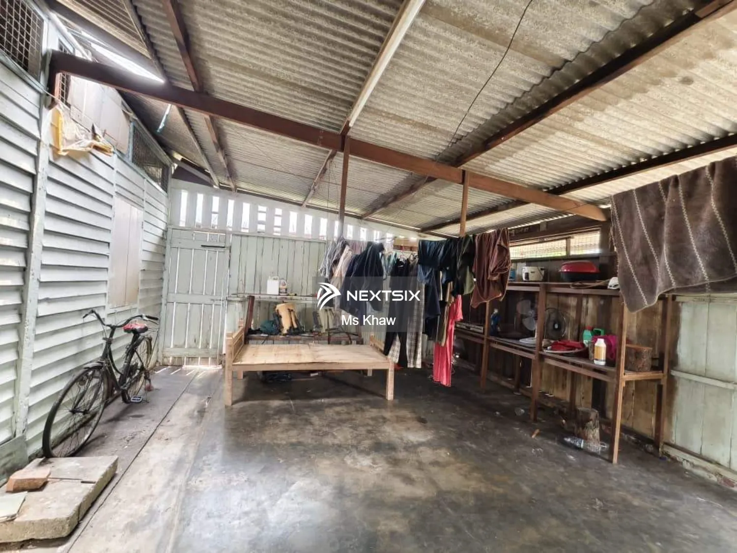 Bungalow For Sale in Pekan Nanas Johor - Image 7
