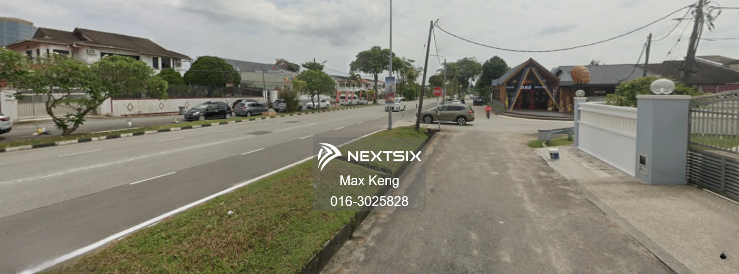 Semi-detached House For Sale in Johor Bahru Johor