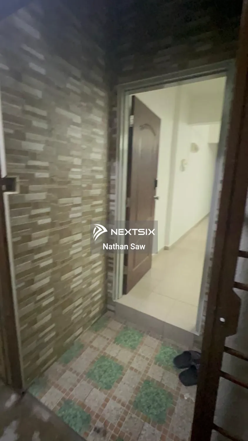 Apartment For Sale in Jelutong Penang
