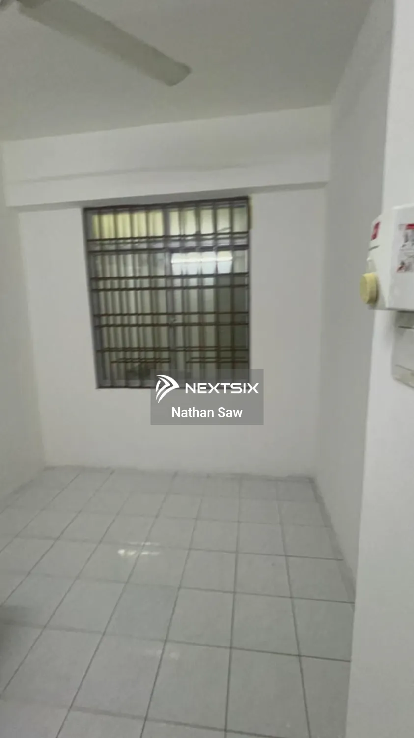 Apartment For Sale in Jelutong Penang - Image 5