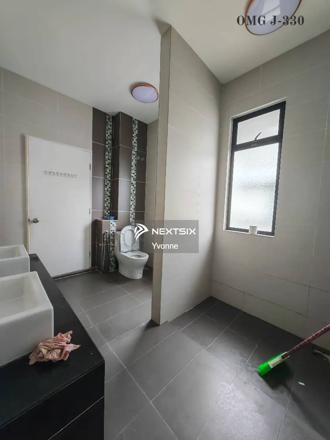 Semi-detached House For Sale in Klang Selangor - Image 4