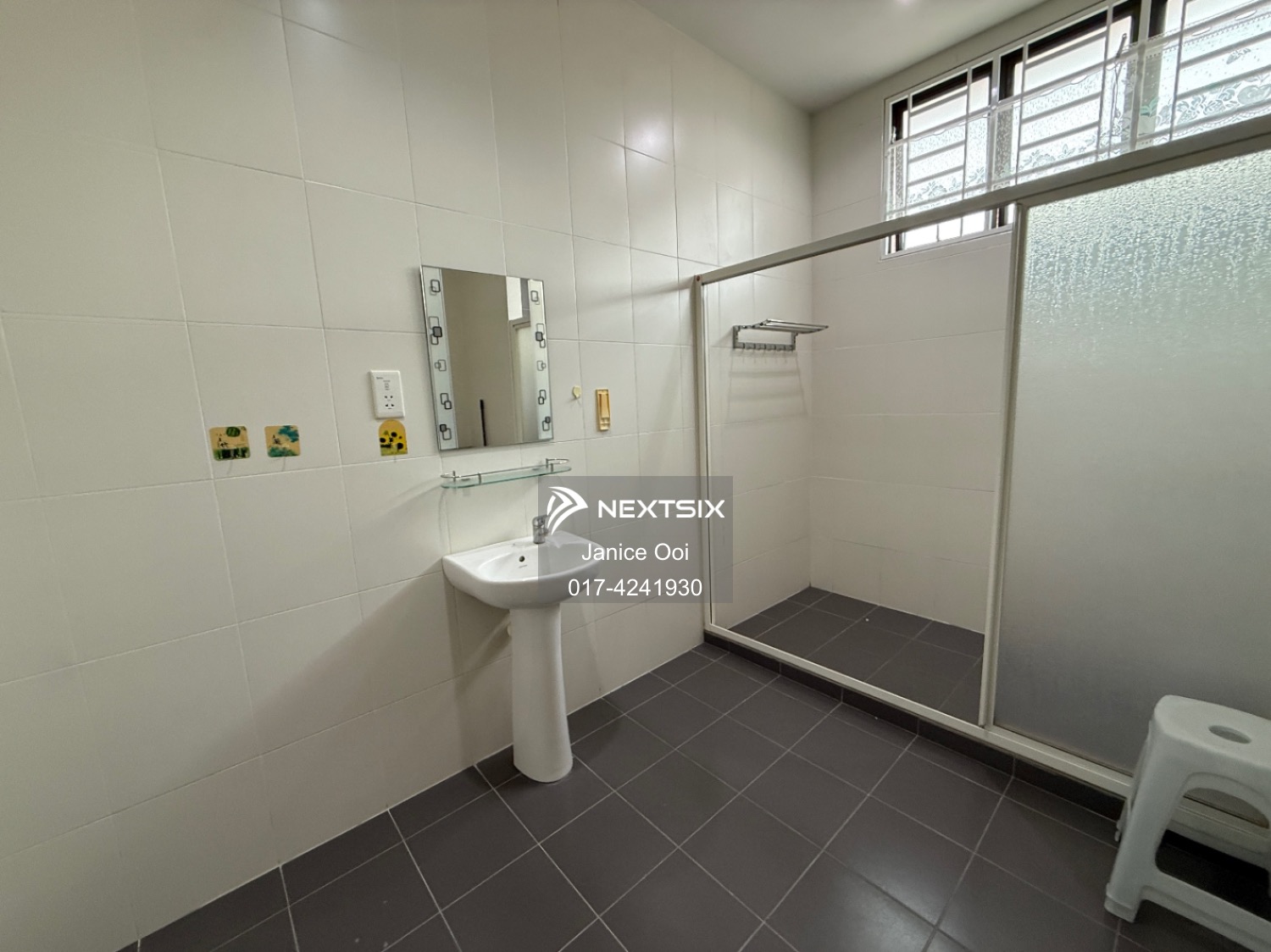 3-sty Terrace/Link House For Sale in Bayan Lepas Penang - Image 5