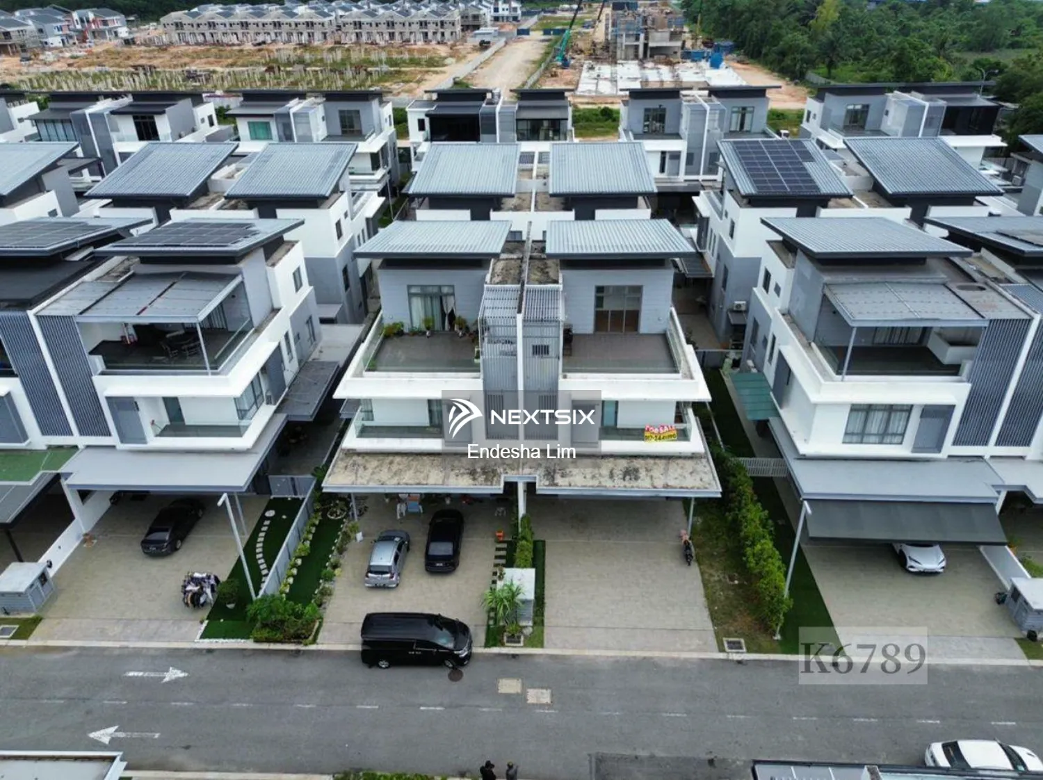 Semi-detached House For Sale in Kota Kemuning Selangor - Image 2