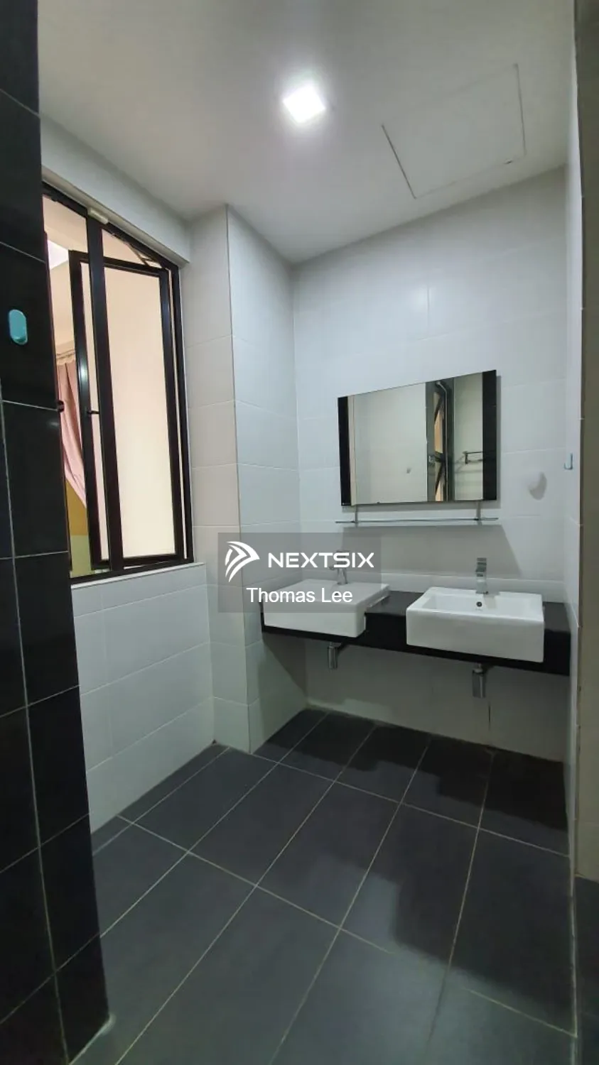 2-sty Terrace/Link House For Sale in Iskandar Puteri (Nusajaya) Johor - Image 4