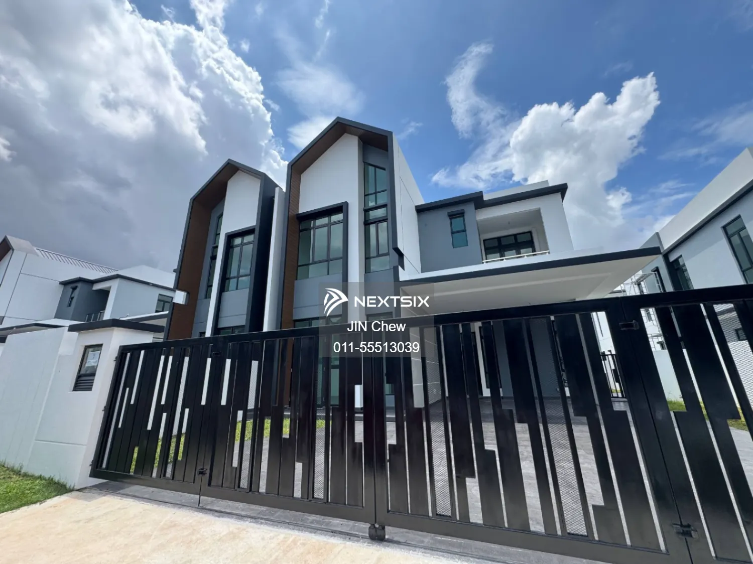 Semi-detached House For Sale in Skudai Johor